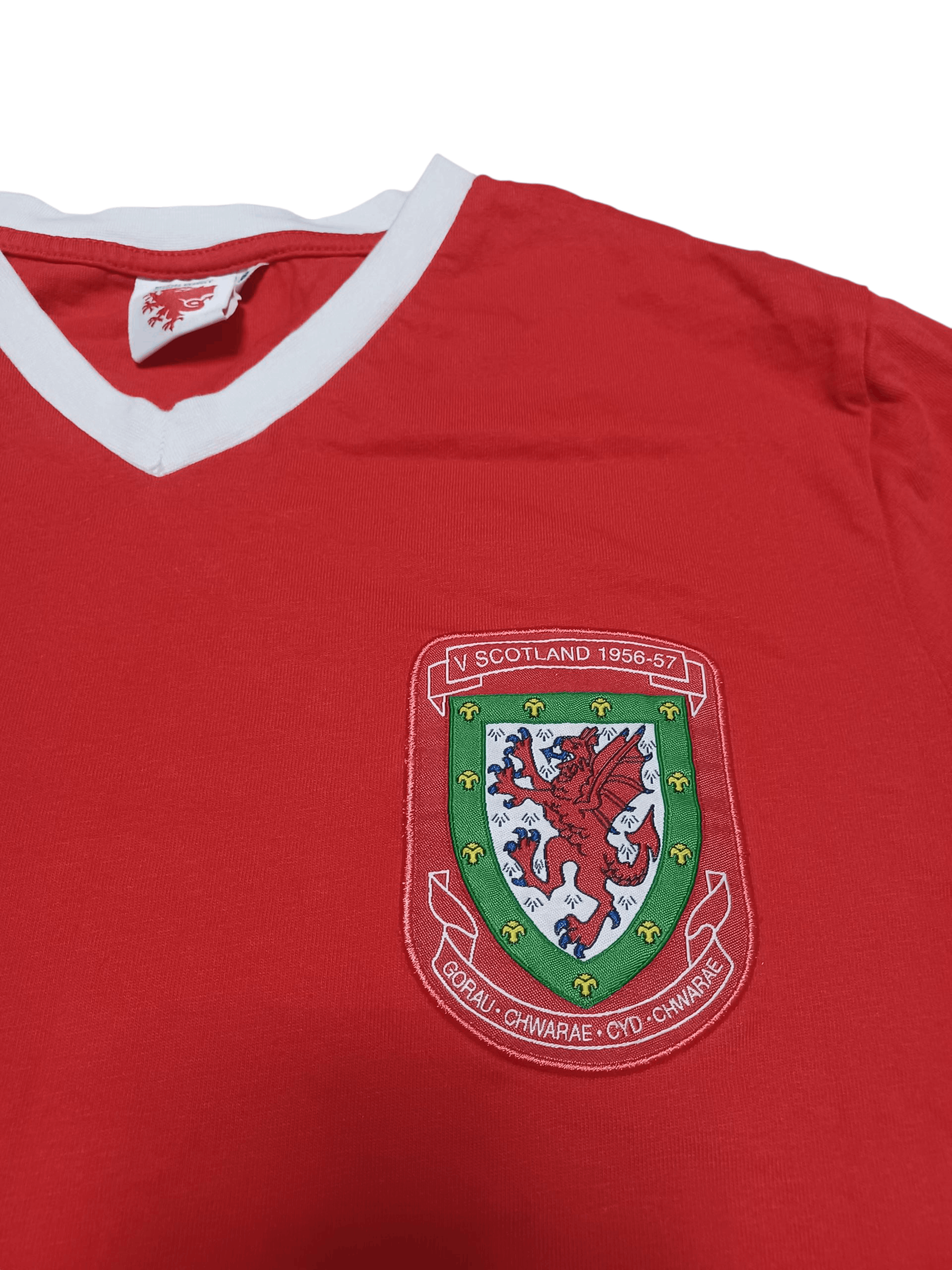 Other WALES VINTAGE 1956 STYLE OFFICIAL MERCH SOCCER JERSEY Size US M / EU 48-50 / 2 - 2 Thumbnail