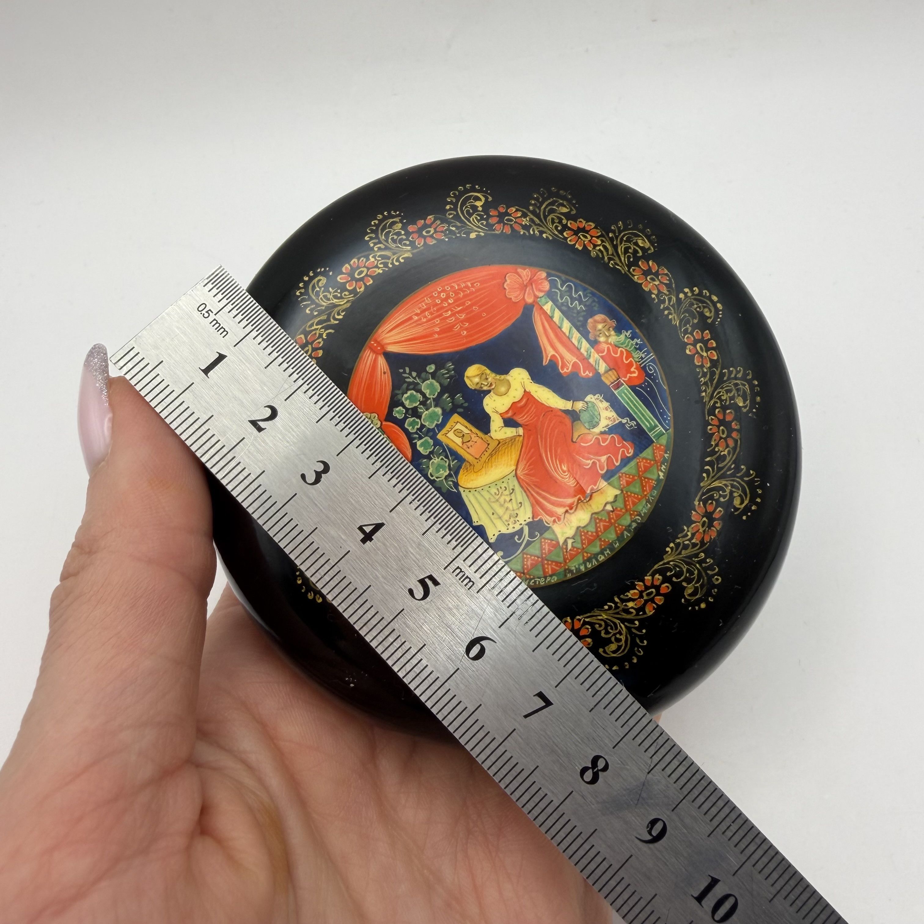 Vintage Vintage Russian Mstera Lacquer Box Hand Painted MiniatureBox Size ONE SIZE - 5 Thumbnail