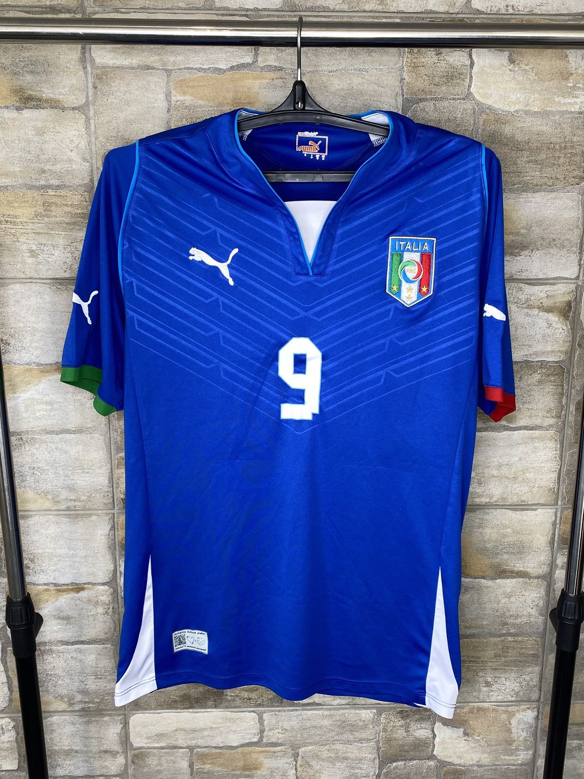 Puma Puma Italy 2013-2014 #9 Balotelli Home Kit Jersey Shirt Size US M / EU 48-50 / 2 - 1 Thumbnail