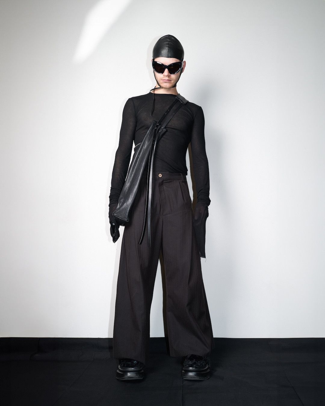 Other NKTRMNV CONTOUR TROUSERS Size US 34 / EU 50 - 2 Thumbnail