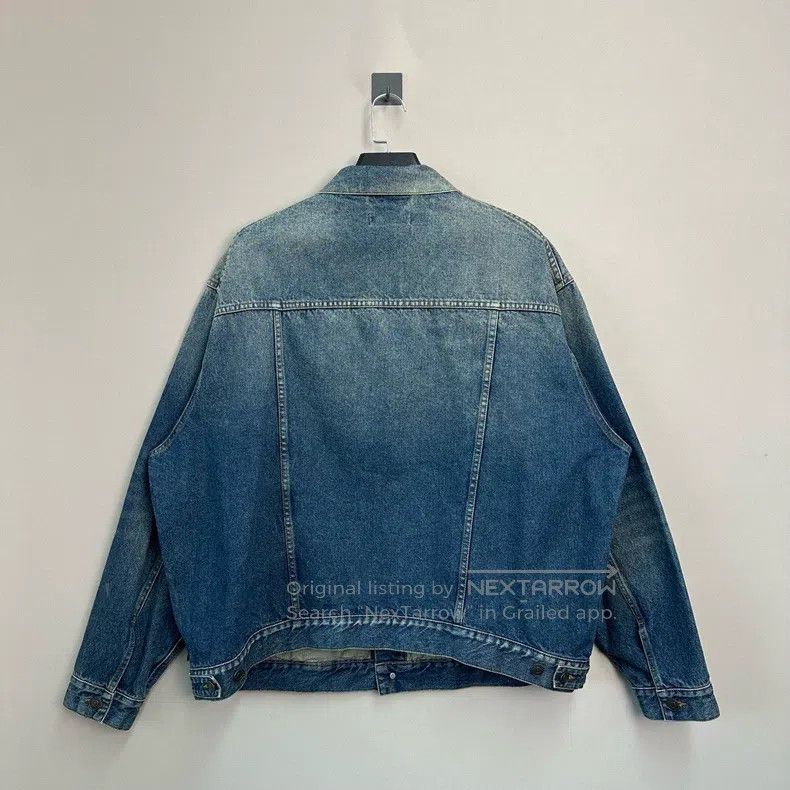 Balenciaga Balenciaga Chest Lettering Distressed Denim Jacket Size US L / EU 52-54 / 3 - 2 Thumbnail