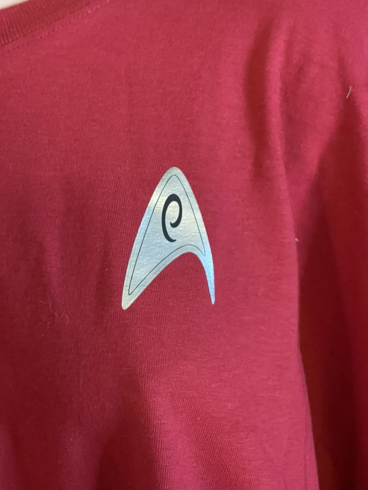 Other Roddenberry Star Trek 2XL Red Operations Uniform T-Shirt Size US XXL / EU 58 / 5 - 3 Thumbnail