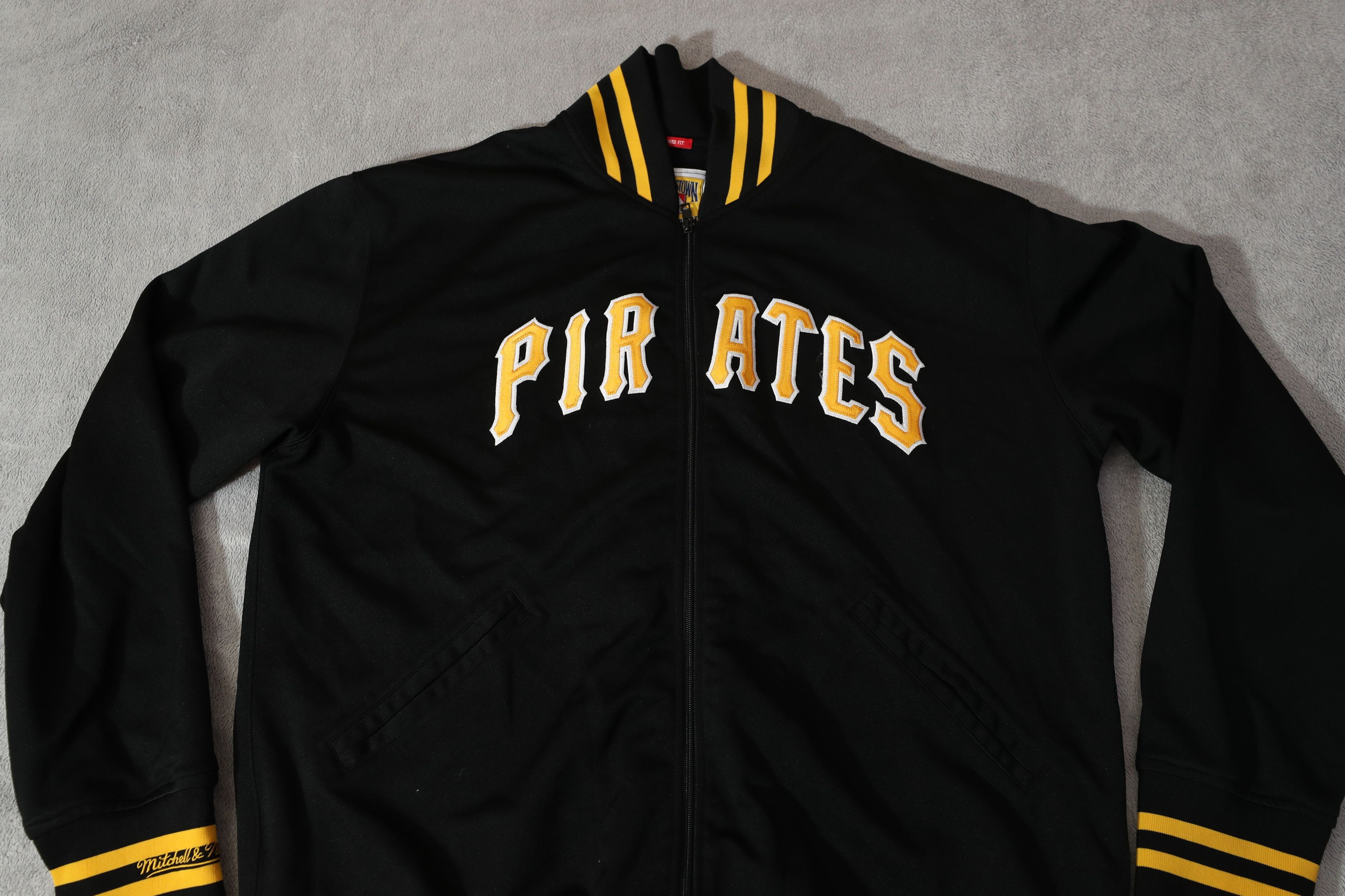 Cooperstown Collection Vintage 1987 Pittsburgh Pirates Coaches Jacket (XXXL) Size US XXL / EU 58 / 5 - 3 Thumbnail