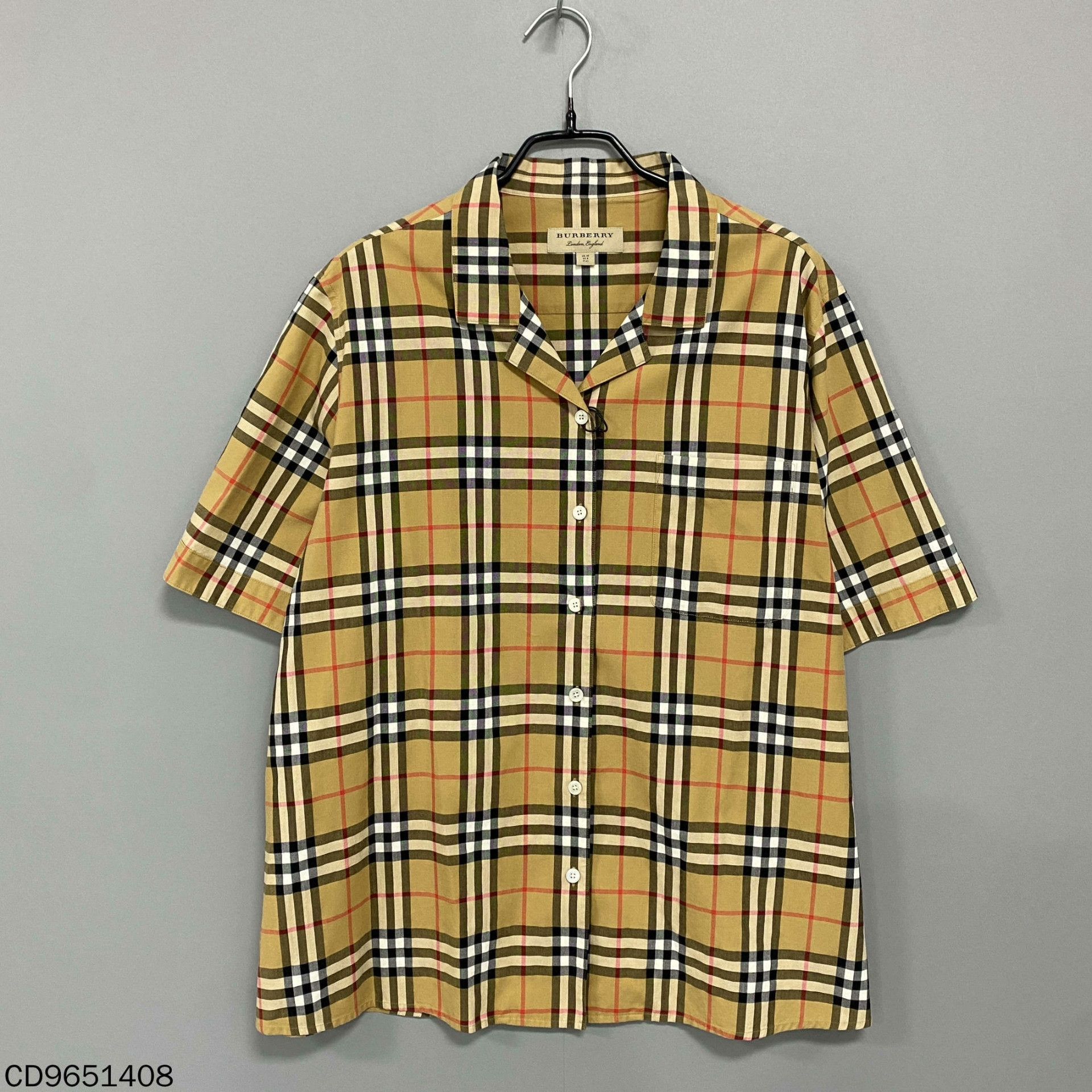 Burberry Burberry Plaid Shirt s Men Size US S / EU 44-46 / 1 - 1 Thumbnail