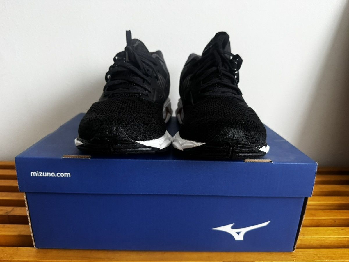 Mizuno Mens Wave Inspire 16 Running Shoe Size US 8 / EU 41 - 4 Thumbnail