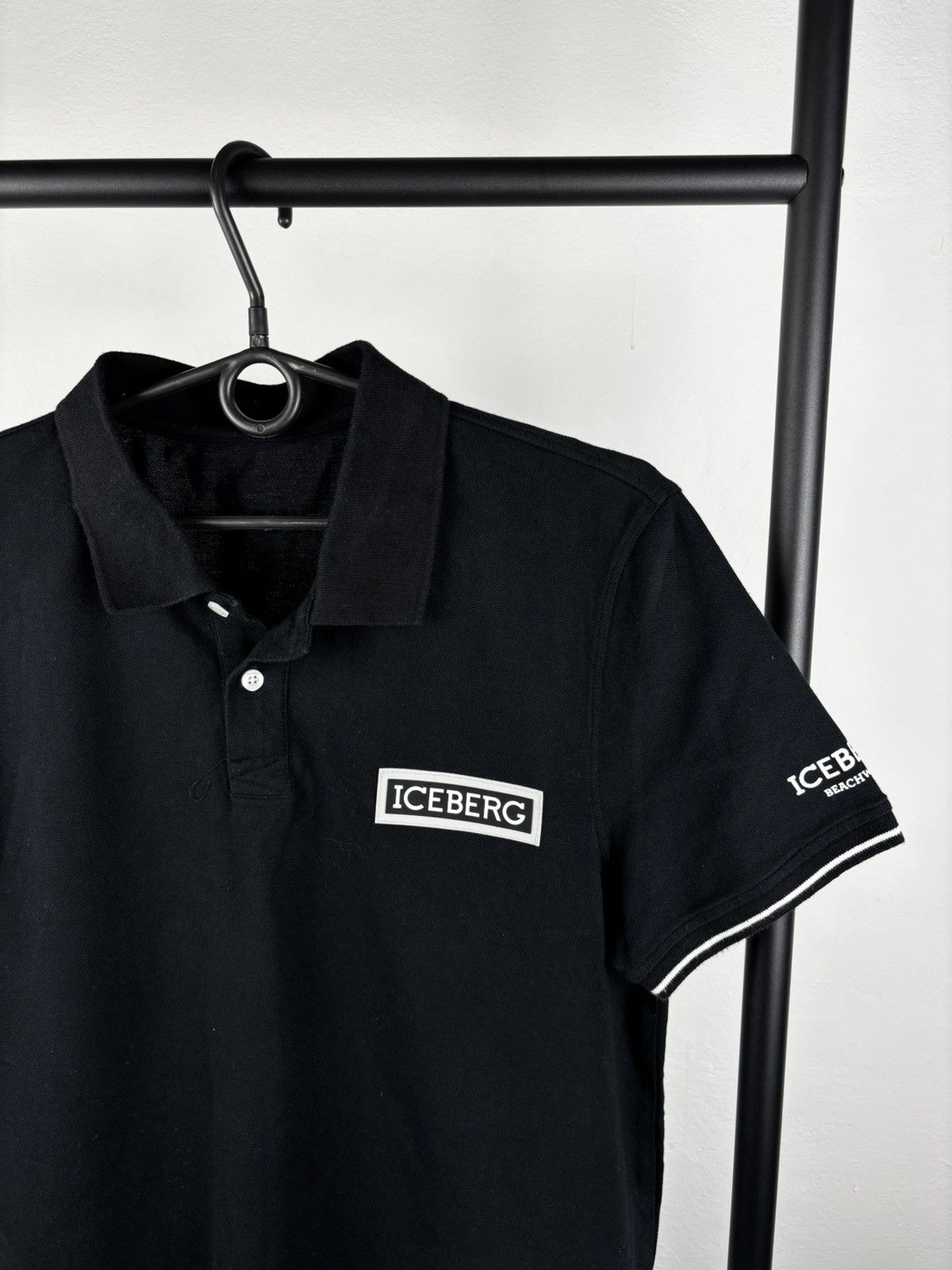 Iceberg Iceberg black polo size L Size US L / EU 52-54 / 3 - 2 Thumbnail