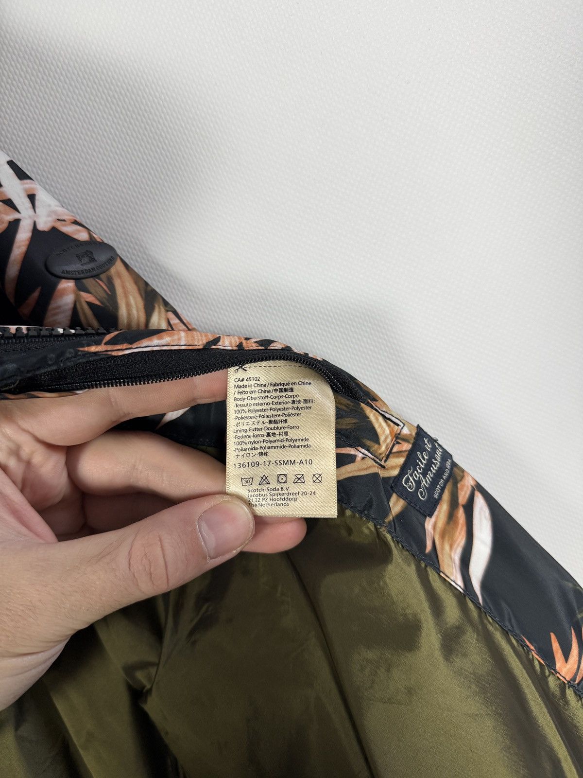 Scotch & Soda Scotch & Soda Lightweight Hooded Jacket Leaf Print Size M Size US M / EU 48-50 / 2 - 11 Thumbnail