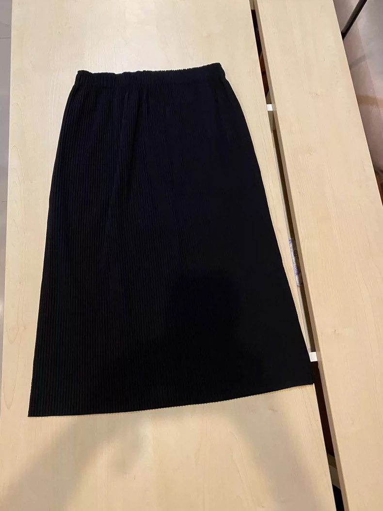 Issey Miyake issey miyake Black skirt 2505-Nextarrow Size 35" - 3 Thumbnail