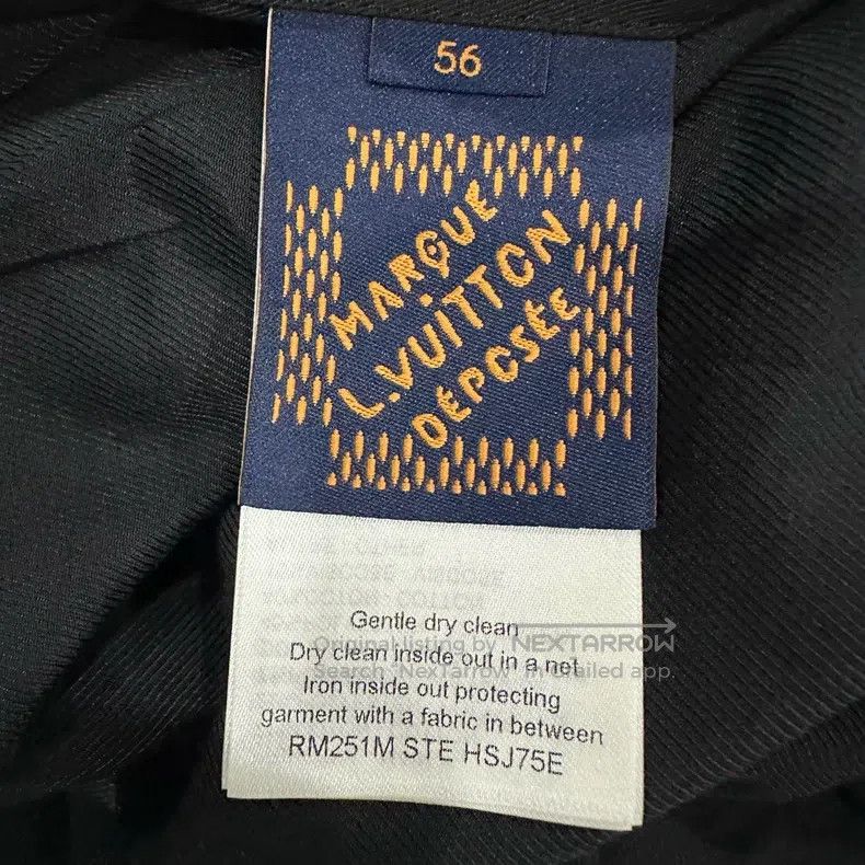 Louis Vuitton Louis Vuitton Full printed crew neck single breasted long Size US XL / EU 56 / 4 - 5 Thumbnail