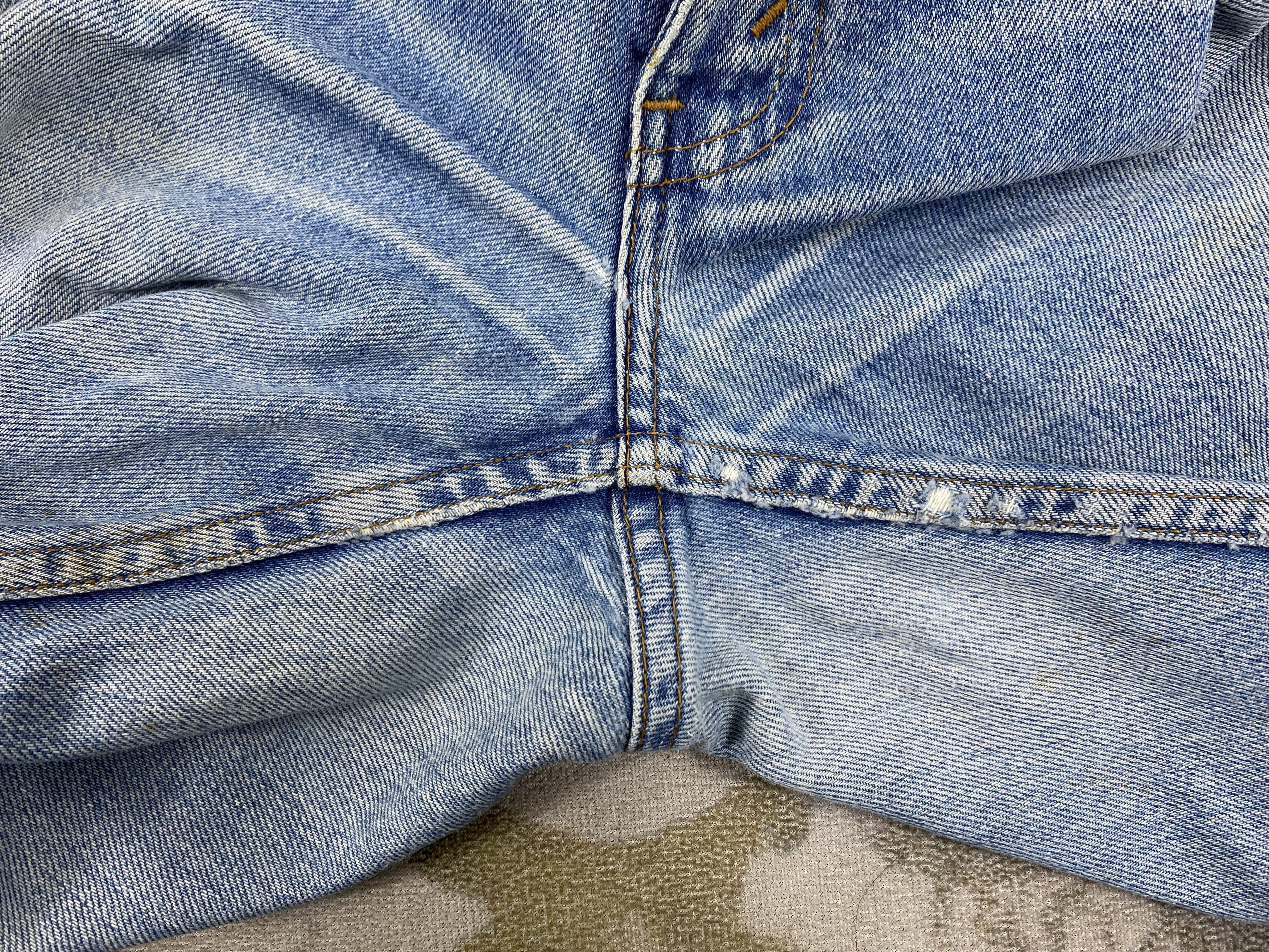 Levi's Distressed Blue Vintage Levi's Jeans 33x30 Denim- JN3548 Size US 33 - 11 Thumbnail