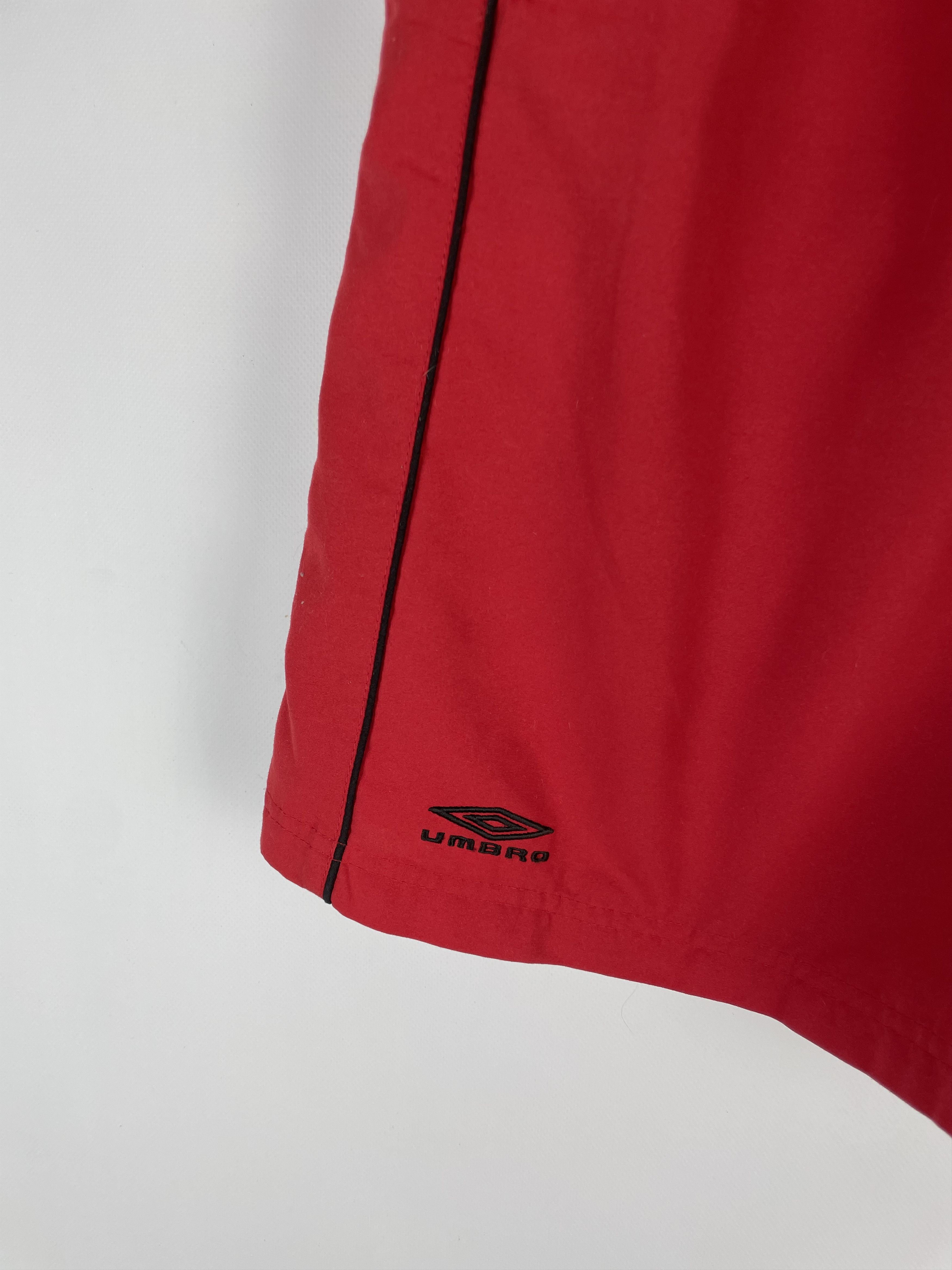 Umbro Vintage Umbro Shorts Y2k Size US 34 / EU 50 - 4 Thumbnail