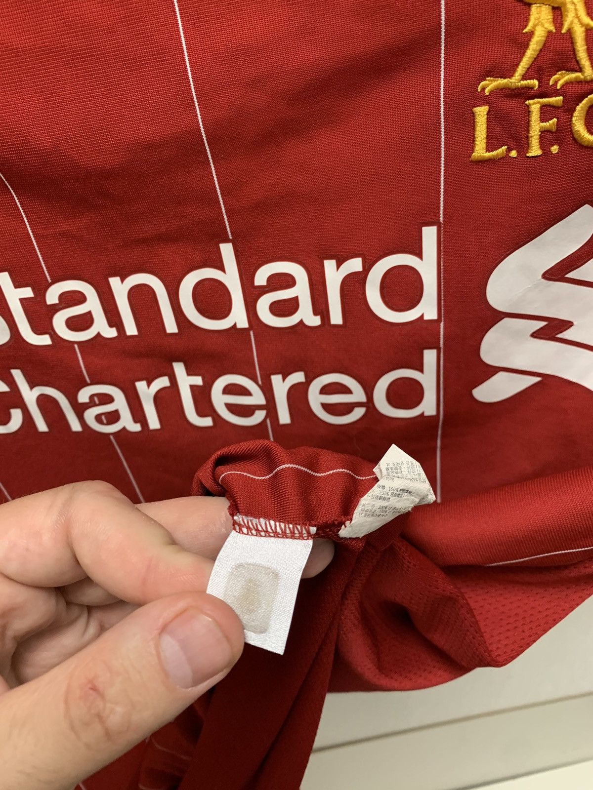 New Balance Liverpool new balance soccer jersey L standard chartered Size US L / EU 52-54 / 3 - 6 Thumbnail