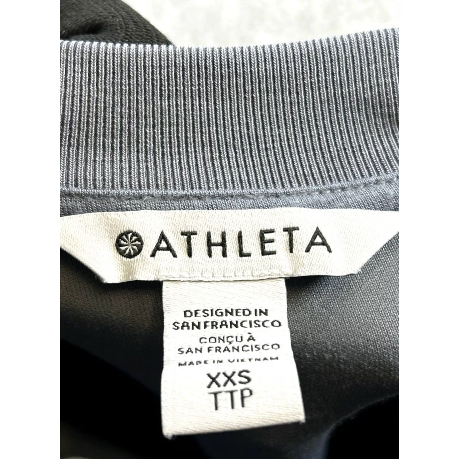 Athleta Athleta Sweatshirt Womens Xxs Gray Yoga Pullover Size XXS / US 00 / IT 34 - 3 Thumbnail