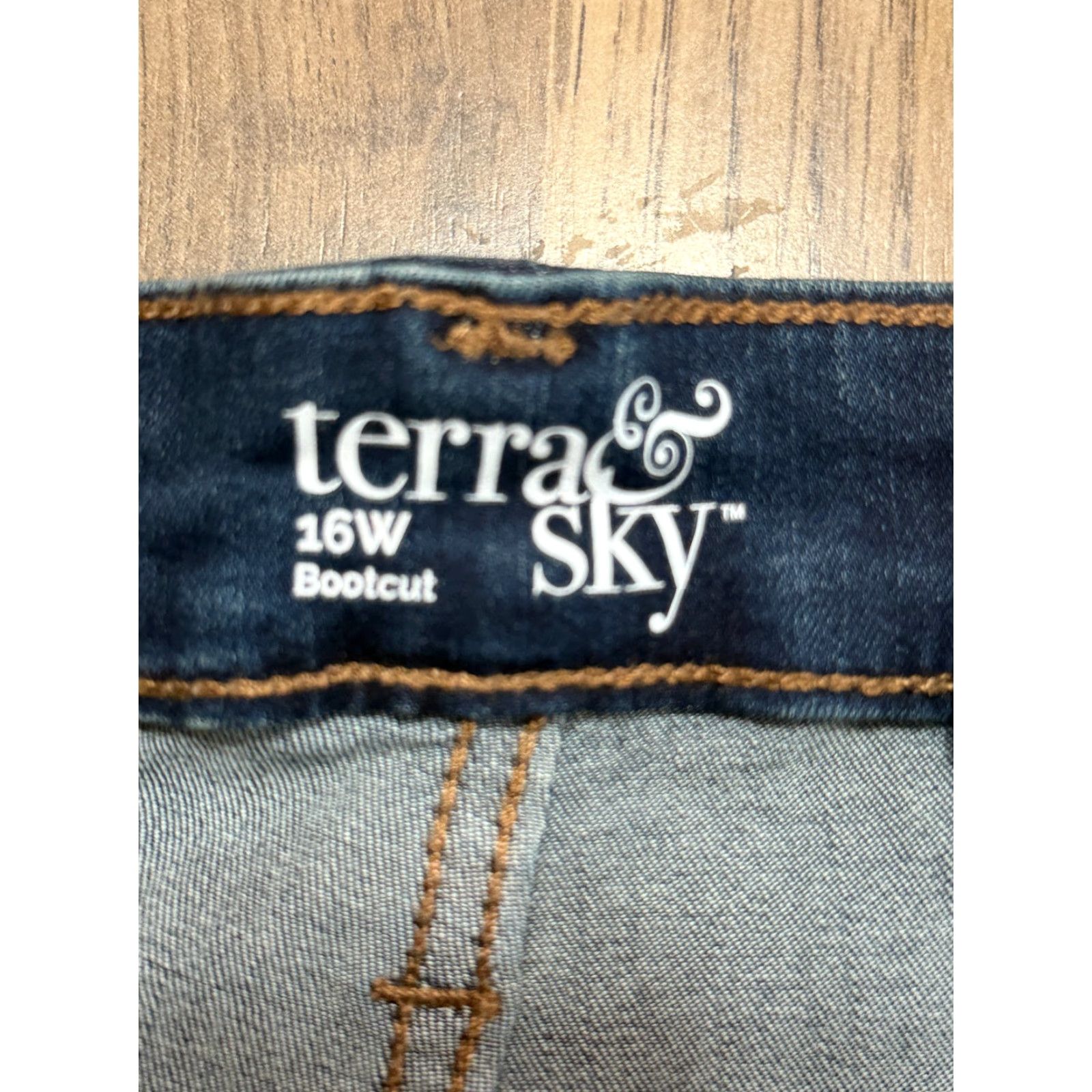 Vintage Terra & Sky Jeans Women 16W Blue Denim Bootcut 45" Inseam 32" Regular Rise High 10.5+ 5-Pocket Zip Size 38" / US 16 / IT 52 - 4 Thumbnail