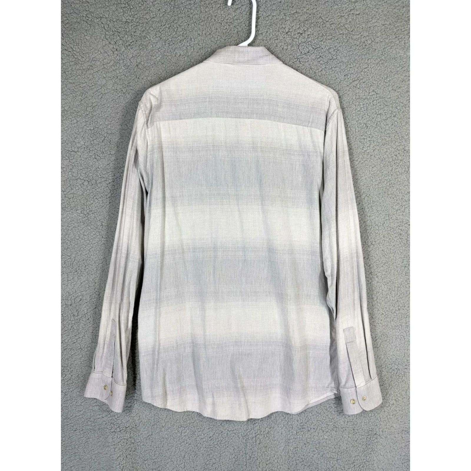 TravisMathew Travis Mathers Shirt L light gray stripe button Up pockets Casual Men's Size Size US L / EU 52-54 / 3 - 6 Thumbnail