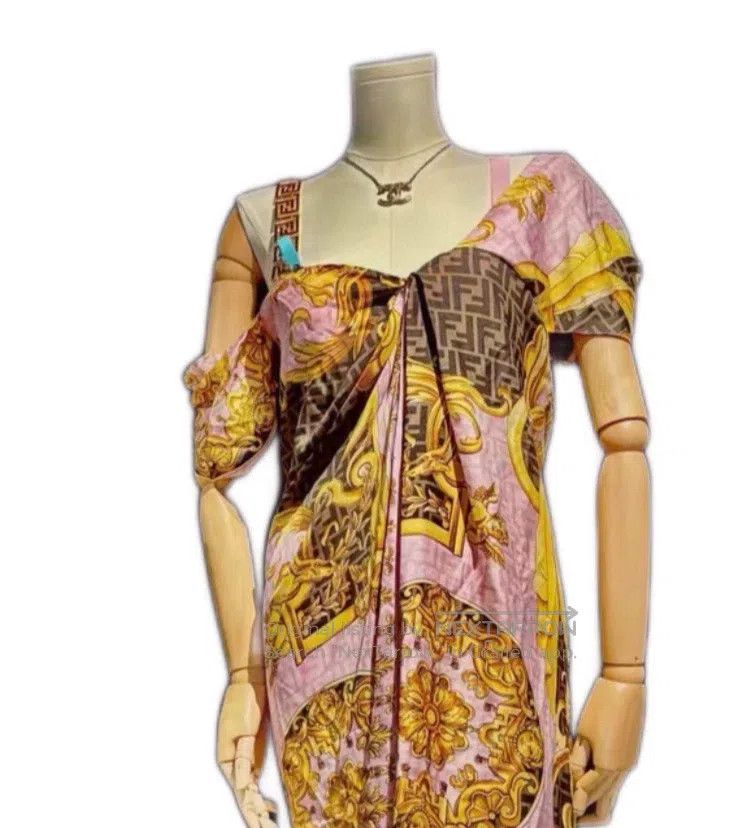 Versace Versace Co-branded dress Size XXS / US 00 / IT 34 - 2 Thumbnail