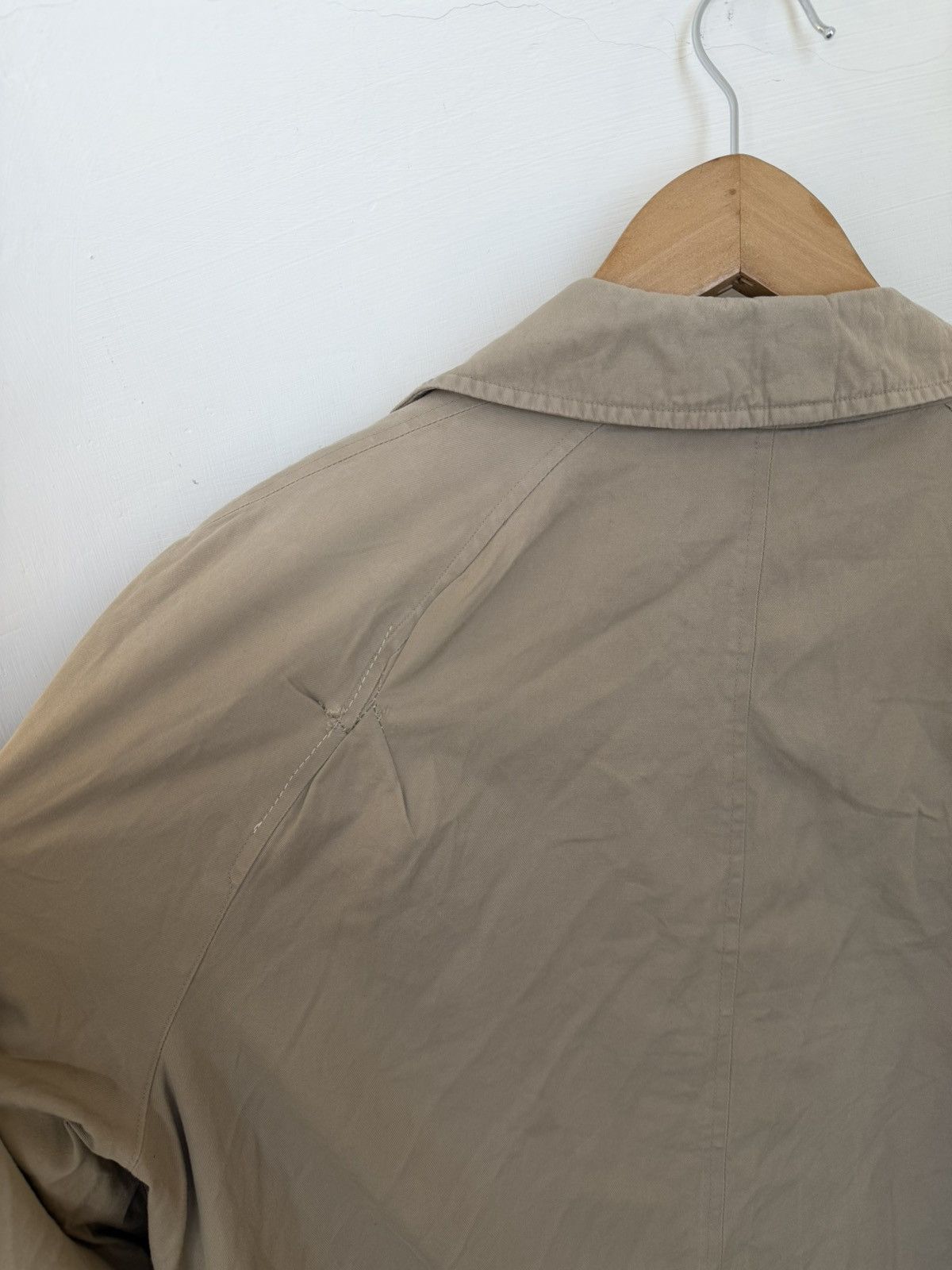 Burberry Vintage 90s Burberry‘s Trenchcoat Made in England Size L Size US L / EU 52-54 / 3 - 13 Thumbnail