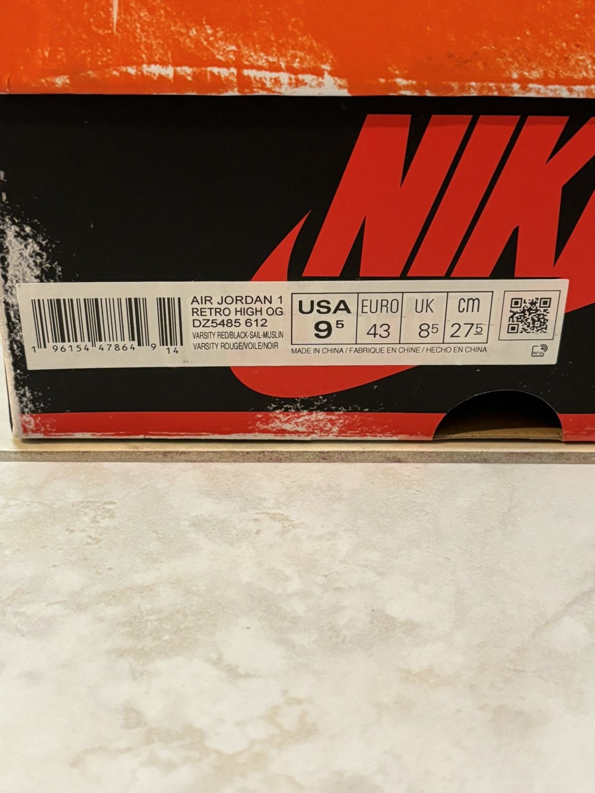 Jordan Brand new Air Jordan 1 Retro High OG Chicago Lost and Found shoes Size US 9.5 / EU 42-43 - 24 Thumbnail