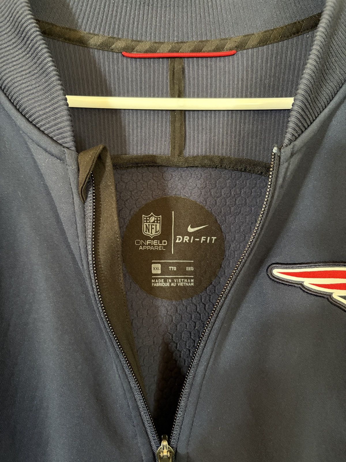 NFL NIKE NEW ENGLAND PATRIOTS NFL SIDELINE COACHES JACKET $180 Size US XXL / EU 58 / 5 - 2 Thumbnail