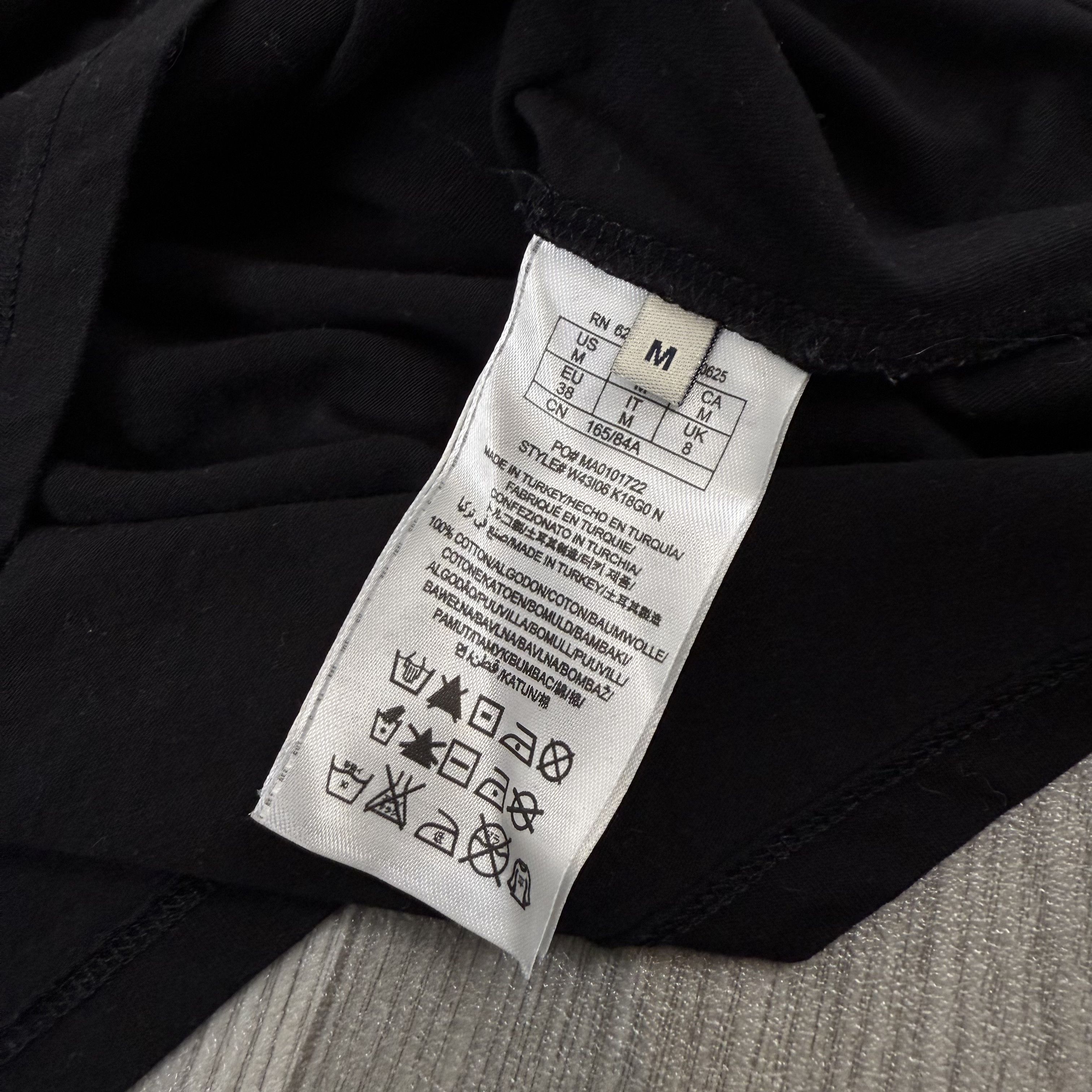 Guess Vintage Guess 10s Sexy Girl Graphic Black Tee Shirt Size M / US 6-8 / IT 42-44 - 8 Thumbnail