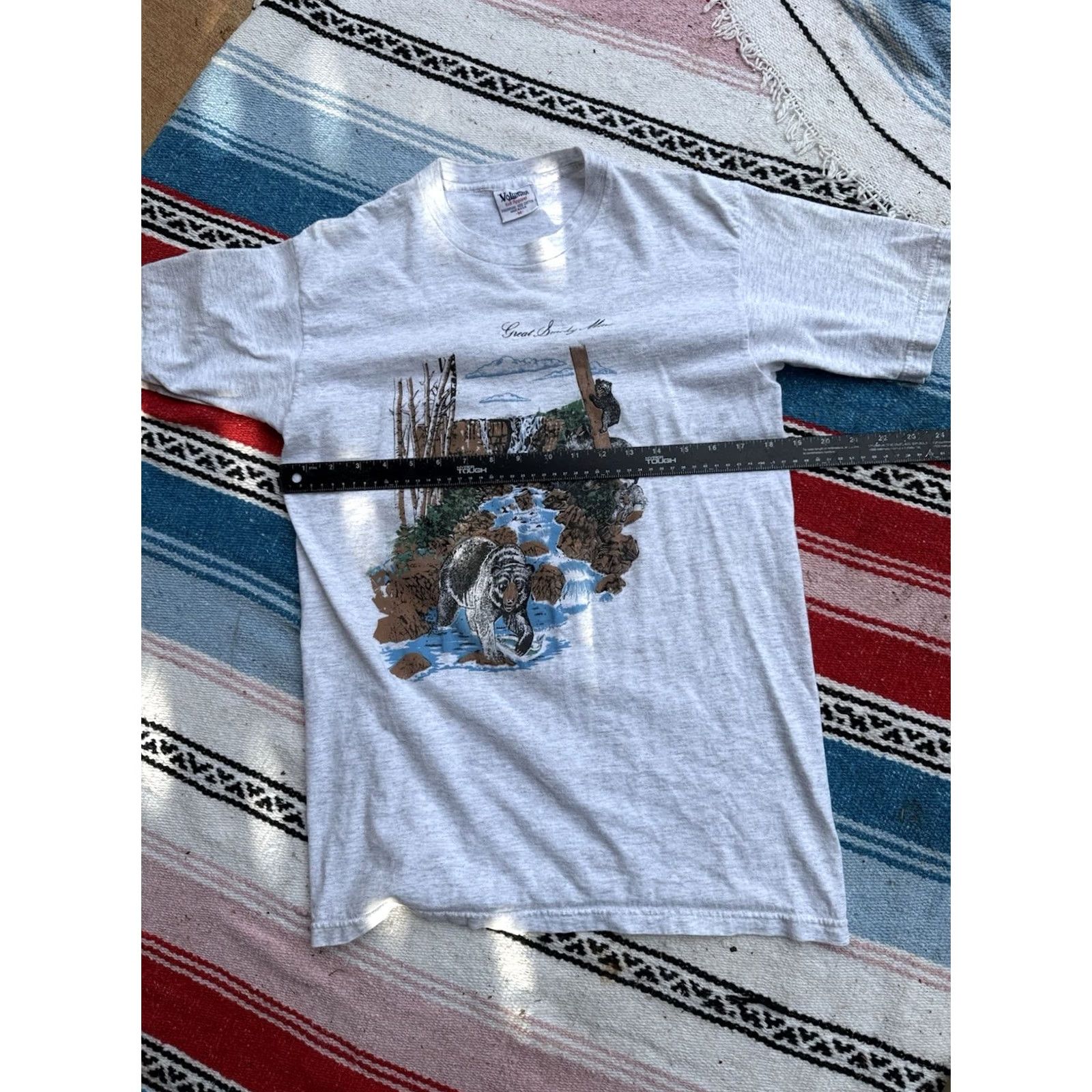 Vintage VINTAGE Great Smoky Mountains Bear Waterfall Outdoor Nature Print Shirt Mens M Gray 80s USA Animals Volunteer Knit Apparel Size US M / EU 48-50 / 2 - 7 Thumbnail