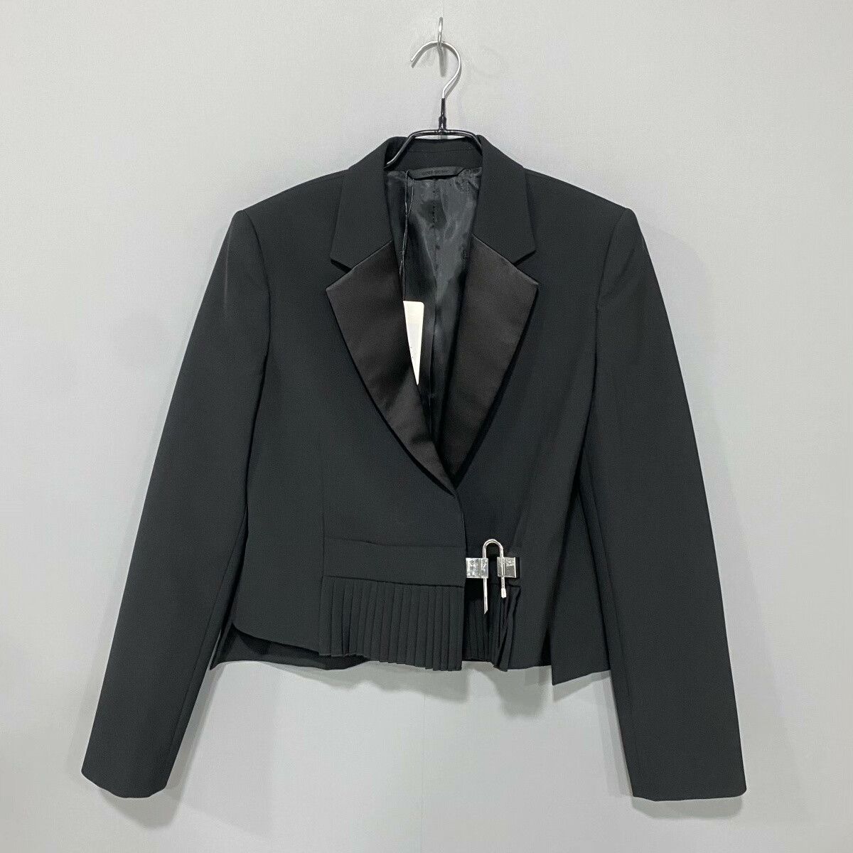 Givenchy Givenchy Black Short Coat Size 34 Size XXS / US 00 / IT 34 - 1 Thumbnail