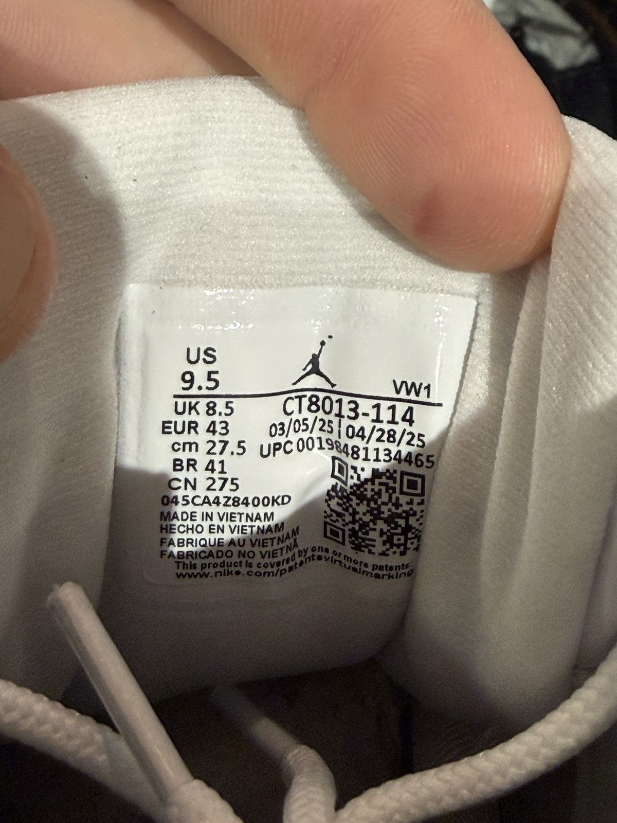 Jordan Brand Size 9.5 - Jordan 12 Retro French Blue (2025) Size US 9.5 / EU 42-43 - 10 Thumbnail