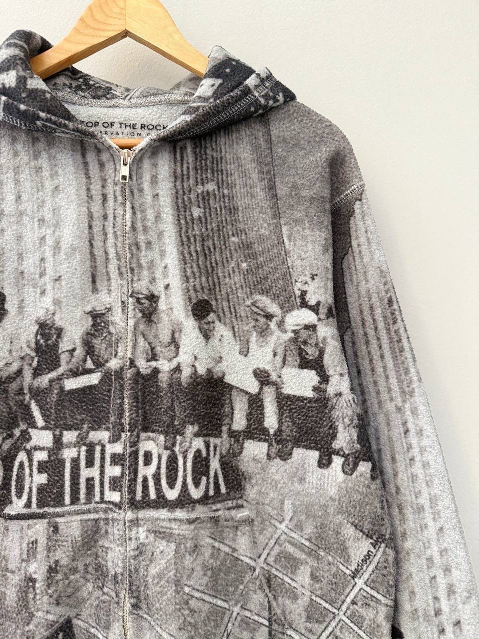 Vintage Top of Rock MEN AT WORK NYC NEW YORK Rockefeller Sweatshirt Size US S / EU 44-46 / 1 - 2 Thumbnail