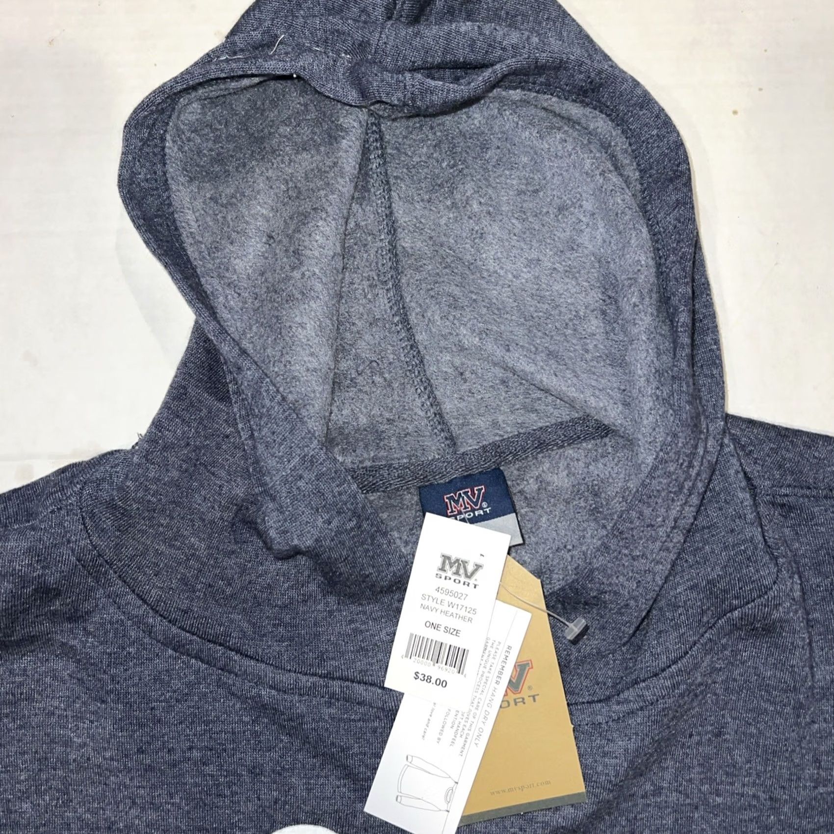 Vintage VINTAGE Women’s FIDM Fashion Institute Of Design & Merch Sweatshirt Hoodie Shawl NWT Size ONE SIZE - 7 Thumbnail