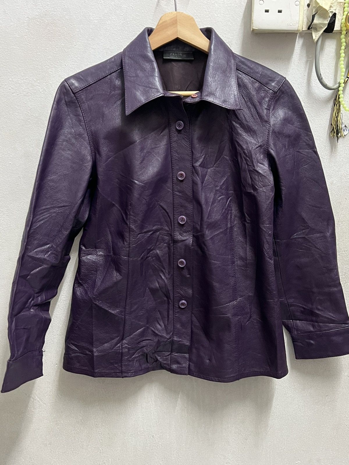 Prada Prada purple leather jacket coat in vintage Size US S / EU 44-46 / 1 - 1 Thumbnail
