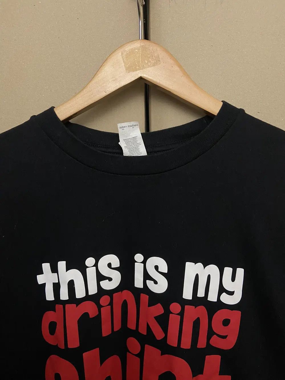 Vintage CRAZY VINTAGE FUNNY DRINKING TEE Y2K T SHIRT SKATE HUMOR Size US XL / EU 56 / 4 - 6 Thumbnail
