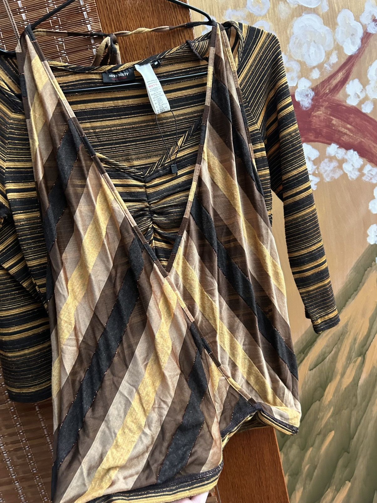 Miss Sixty × Vintage Vintage Y2K Miss Sixty Gold Striped Half Sleeve Top Size S Size S / US 4 / IT 40 - 4 Thumbnail