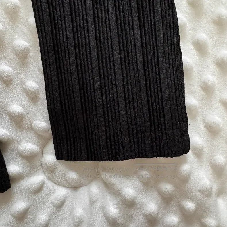 Issey Miyake Issey Miyake Black Ribbed Long Sleeve Top Size L / US 10 / IT 46 - 3 Thumbnail