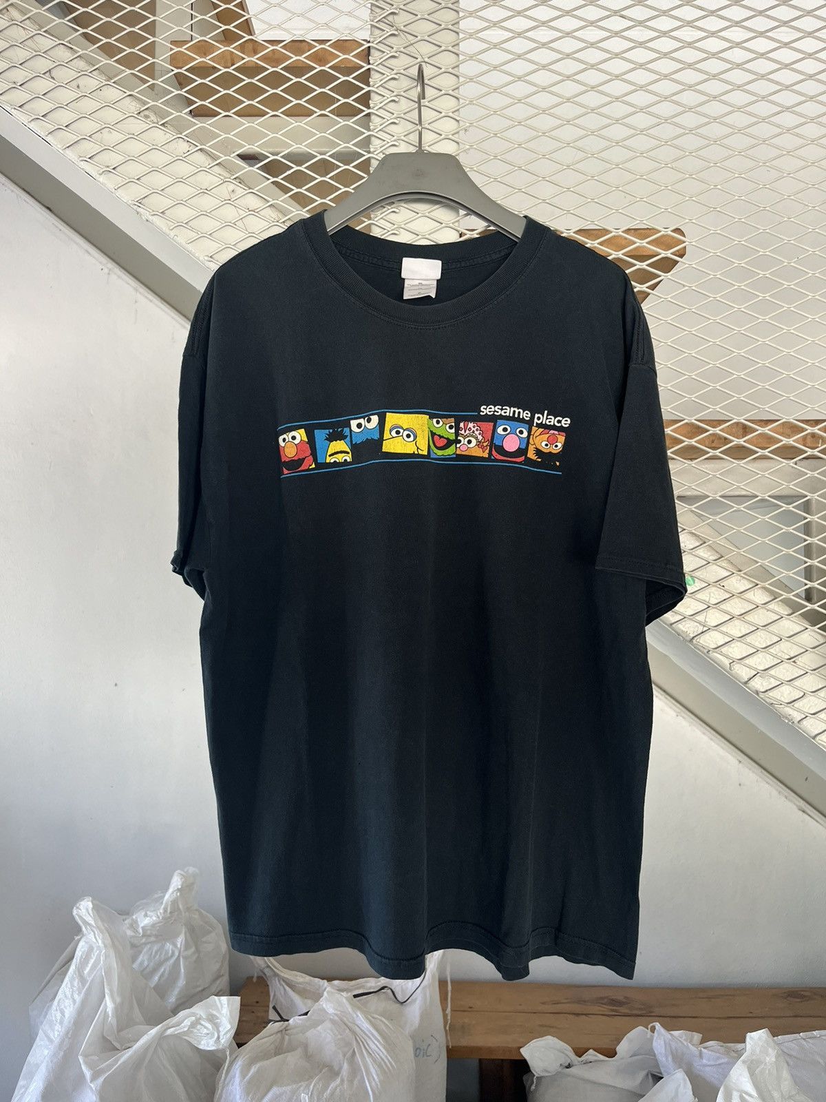 Vintage Vintage Sesame Place Character 2004’s Tshirt Size US XL / EU 56 / 4 - 2 Thumbnail