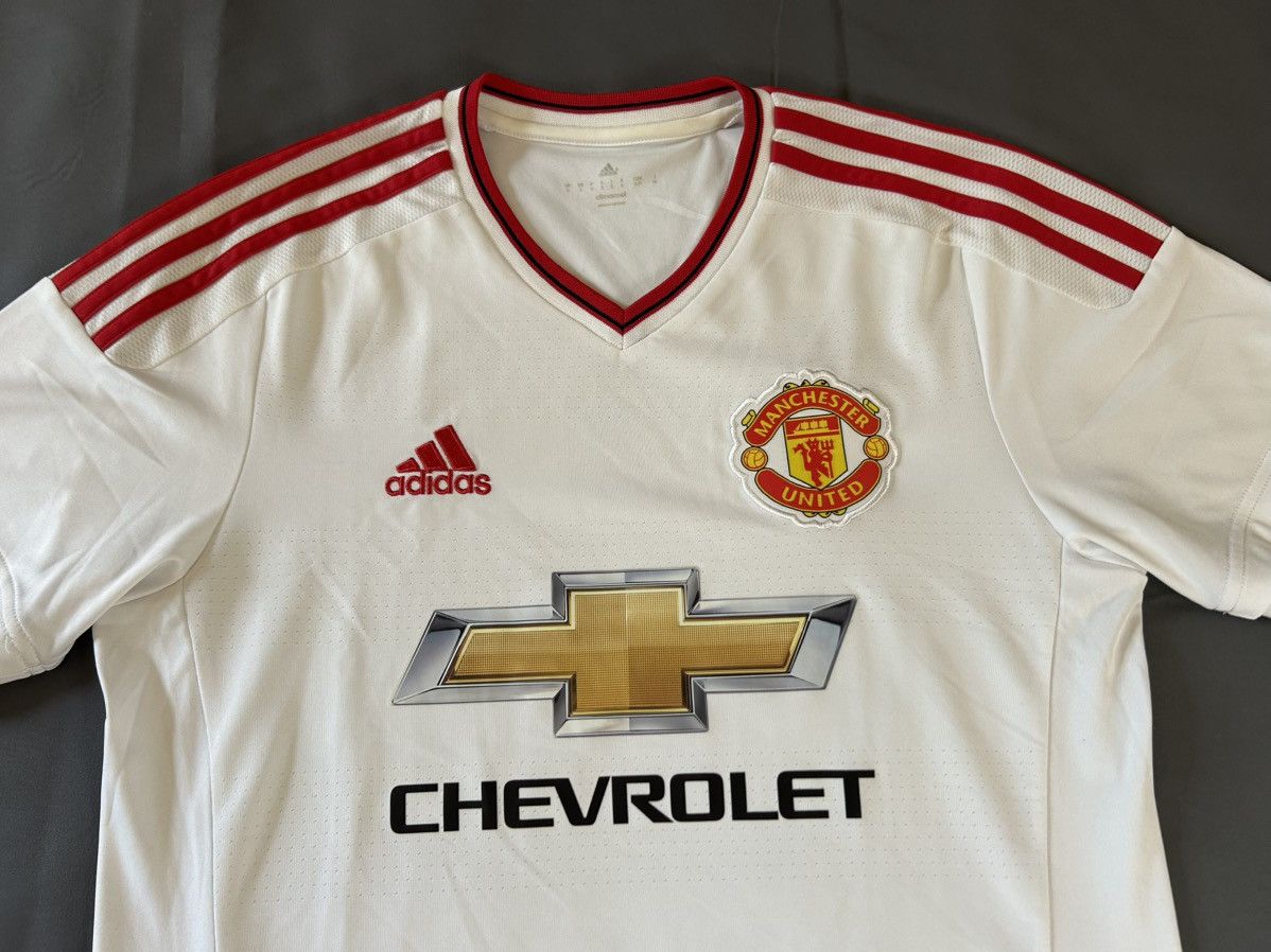 Adidas Adidas Manchester United Away Jersey 2015/16 Size US S / EU 44-46 / 1 - 2 Thumbnail