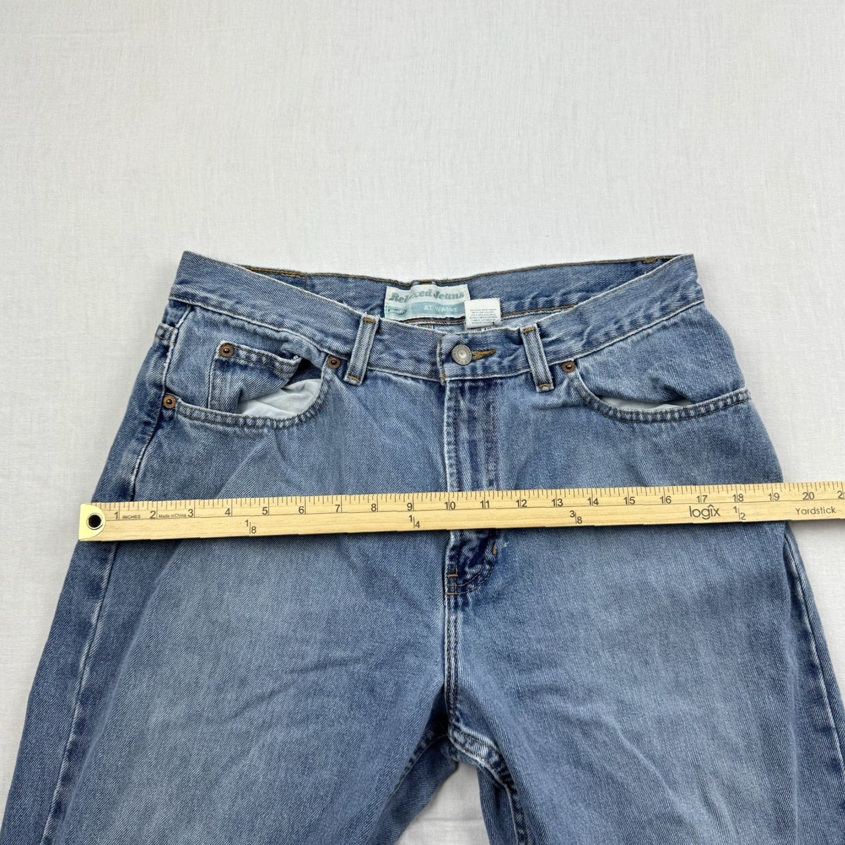 Old Navy VINTAGE Old Navy Jeans Womens 12 Short Blue Relaxed at Waist Denim Straight 90s Grunge Mens/Womens? Wait end. Size 34" / US 12 / IT 48 - 6 Thumbnail