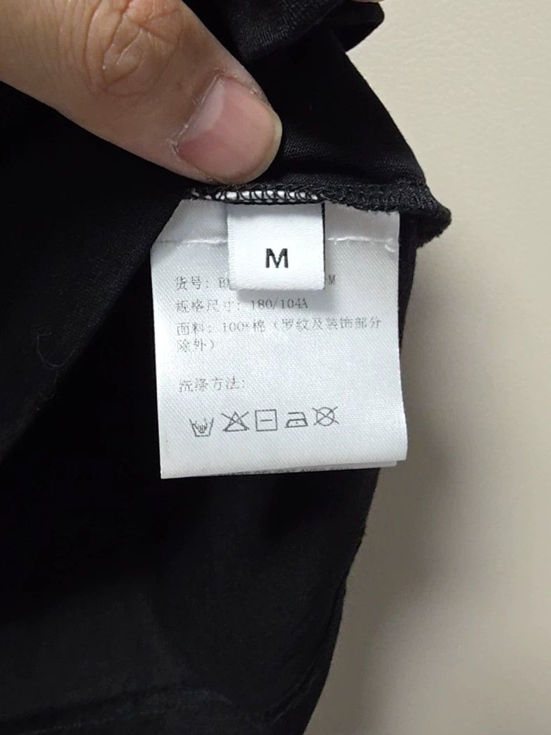 Givenchy Givenchy Laser letter short sleeve T-shirt Size US M / EU 48-50 / 2 - 3 Thumbnail