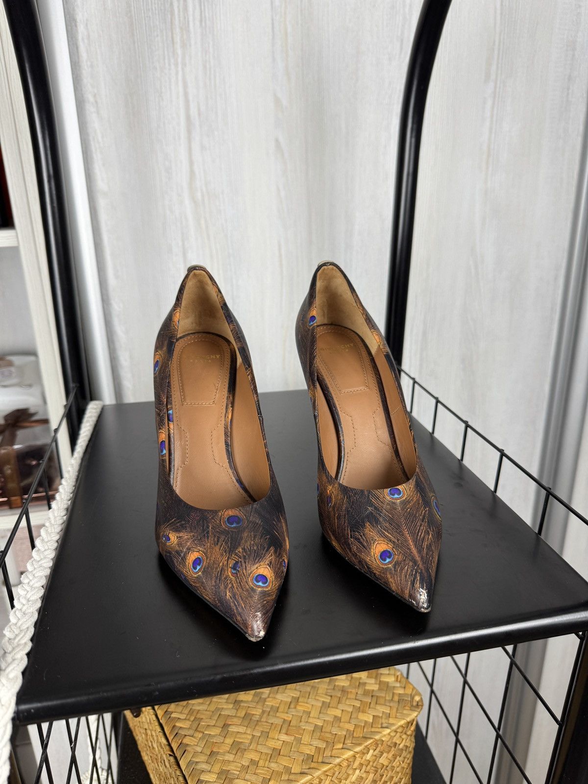 Givenchy Givenchy Paris peacock print leather stilettos heels Size US 6 / IT 36 - 3 Thumbnail