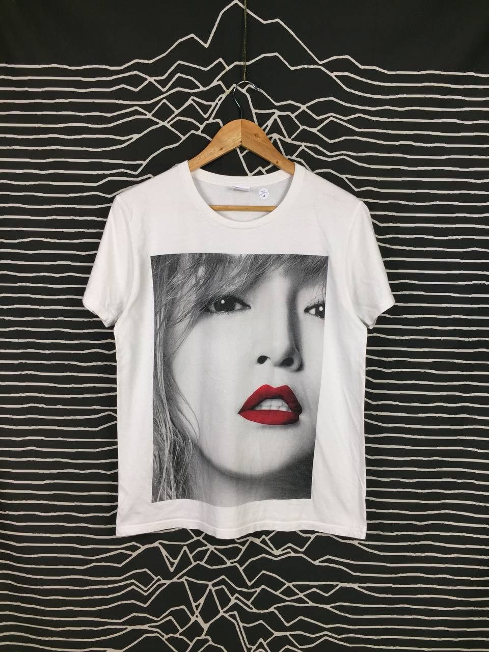 Band Tees × Japanese Brand Ayumi Hamasaki Japan Pop Star Just The Beginning 20 Tee Size US M / EU 48-50 / 2 - 1 Thumbnail