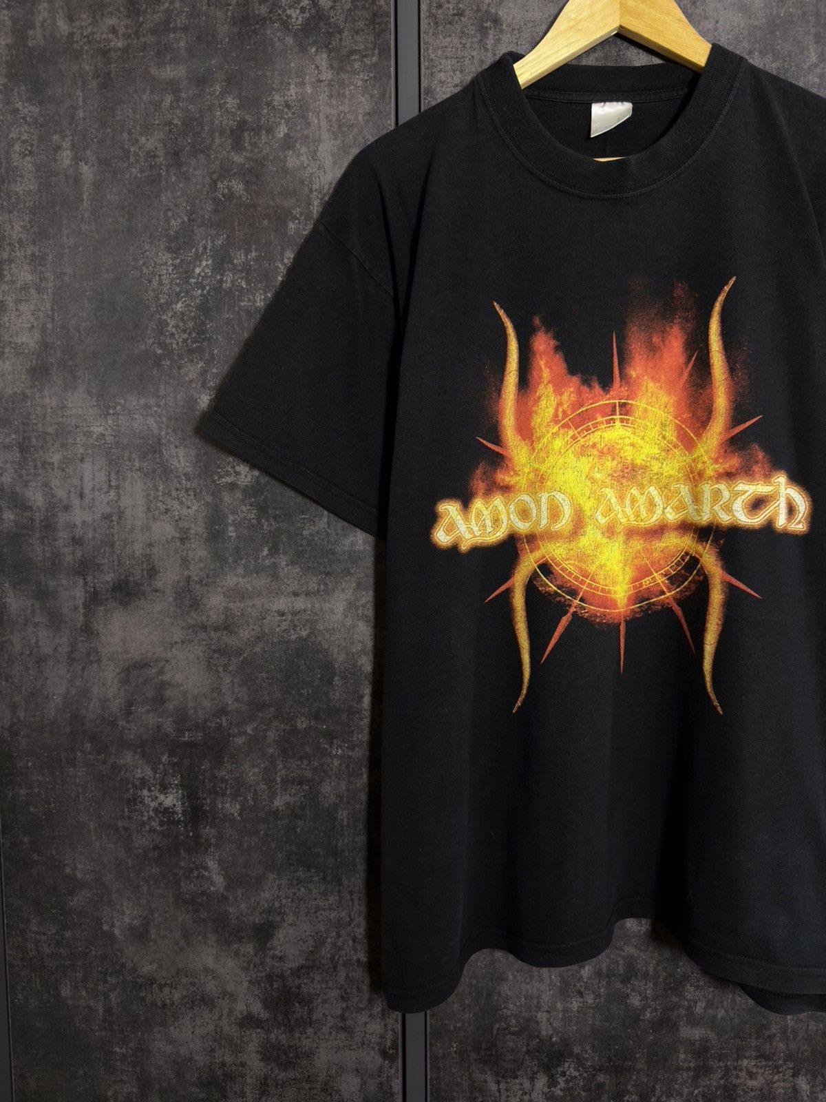 Vintage Vintage 00s Amon Amarth Tshirt Rock Band ERD Oasis Deftones Size US L / EU 52-54 / 3 - 4 Thumbnail