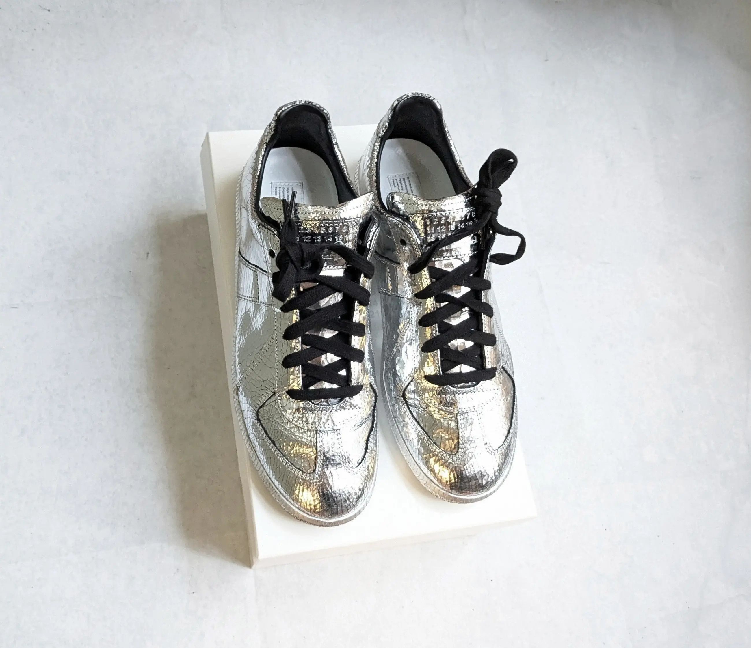 Maison Margiela Maison Margiela Replica GAT Silver 10 43 Low Tops Black Size US 10 / EU 43 - 1 Thumbnail