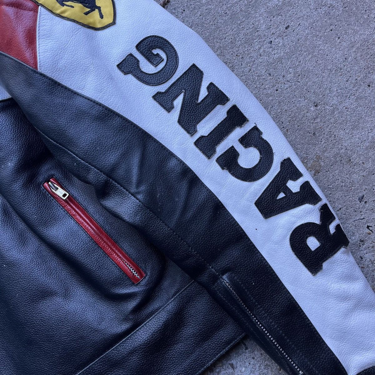 Ferrari × Vintage Ferrari F1 Racing leather Jacket red/black Leather jacket Size US M / EU 48-50 / 2 - 4 Thumbnail