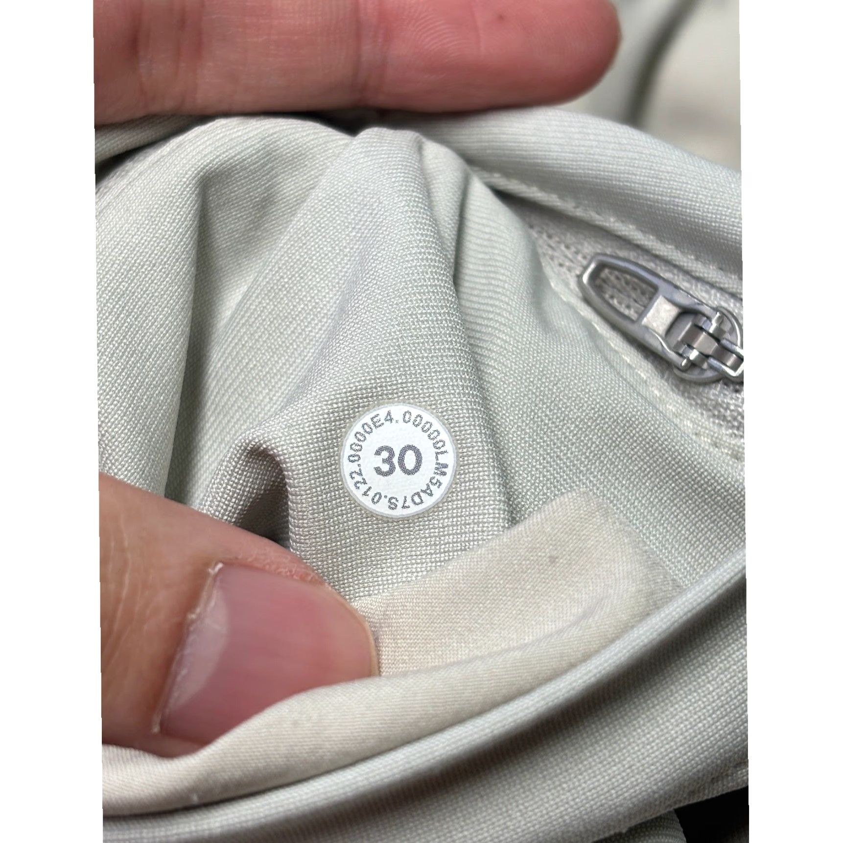 Lululemon Lululemon Commission Pant Slim Light Grey Mens Size 30x26 Technical Trousers Size US 30 / EU 46 - 5 Thumbnail