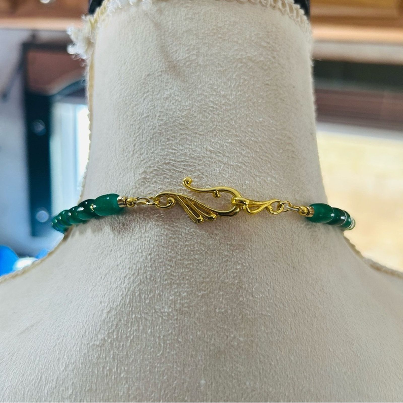 Handmade Handcrafted repurpose vintage lion crest jade necklace Size ONE SIZE - 4 Thumbnail