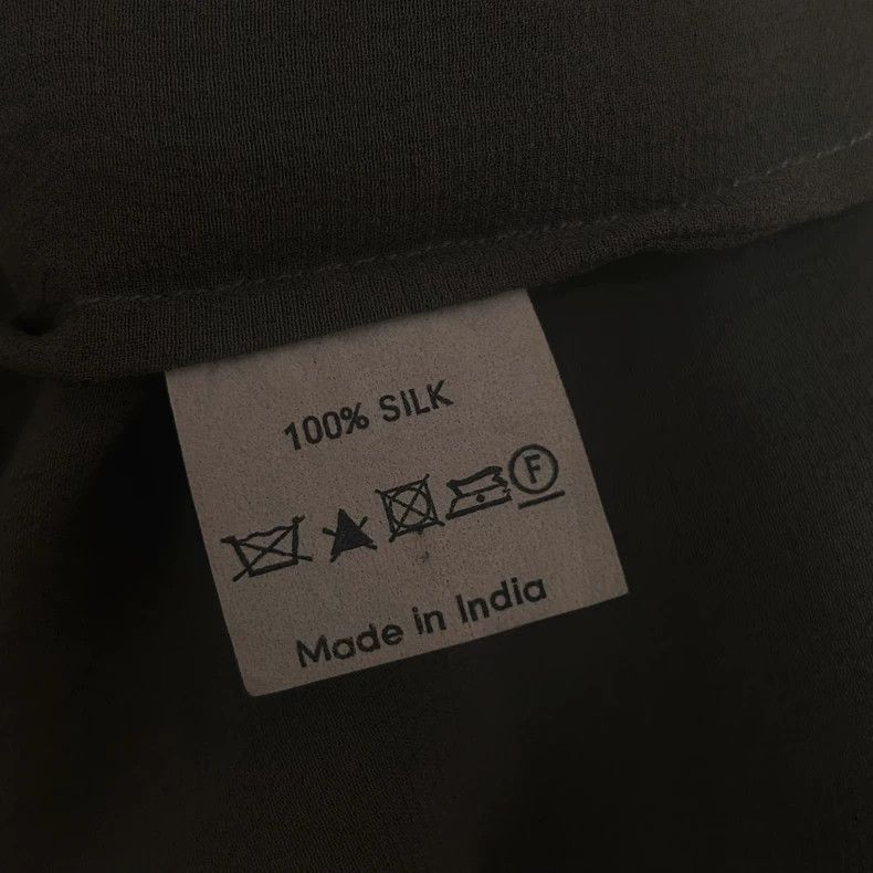Dries Van Noten dries van noten Beaded sequin silk shirt 2504-Nextarrow Size US XXS / EU 40 - 8 Thumbnail