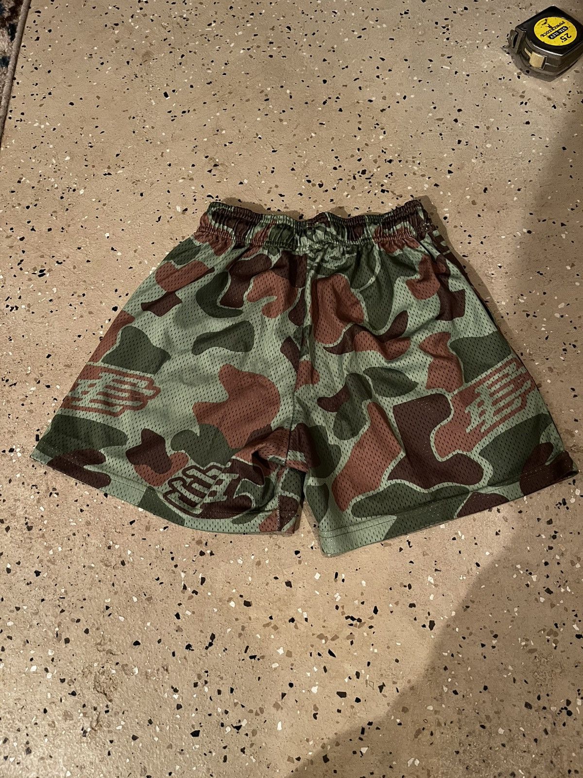 Eric Emanuel Camo Eric Emmanuel Shorts Size US 30 / EU 46 - 2 Thumbnail