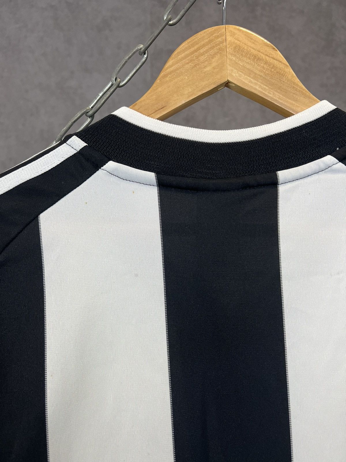 Adidas Newcastle United 2000 vintage adidas soccer jersey Size US M / EU 48-50 / 2 - 10 Thumbnail