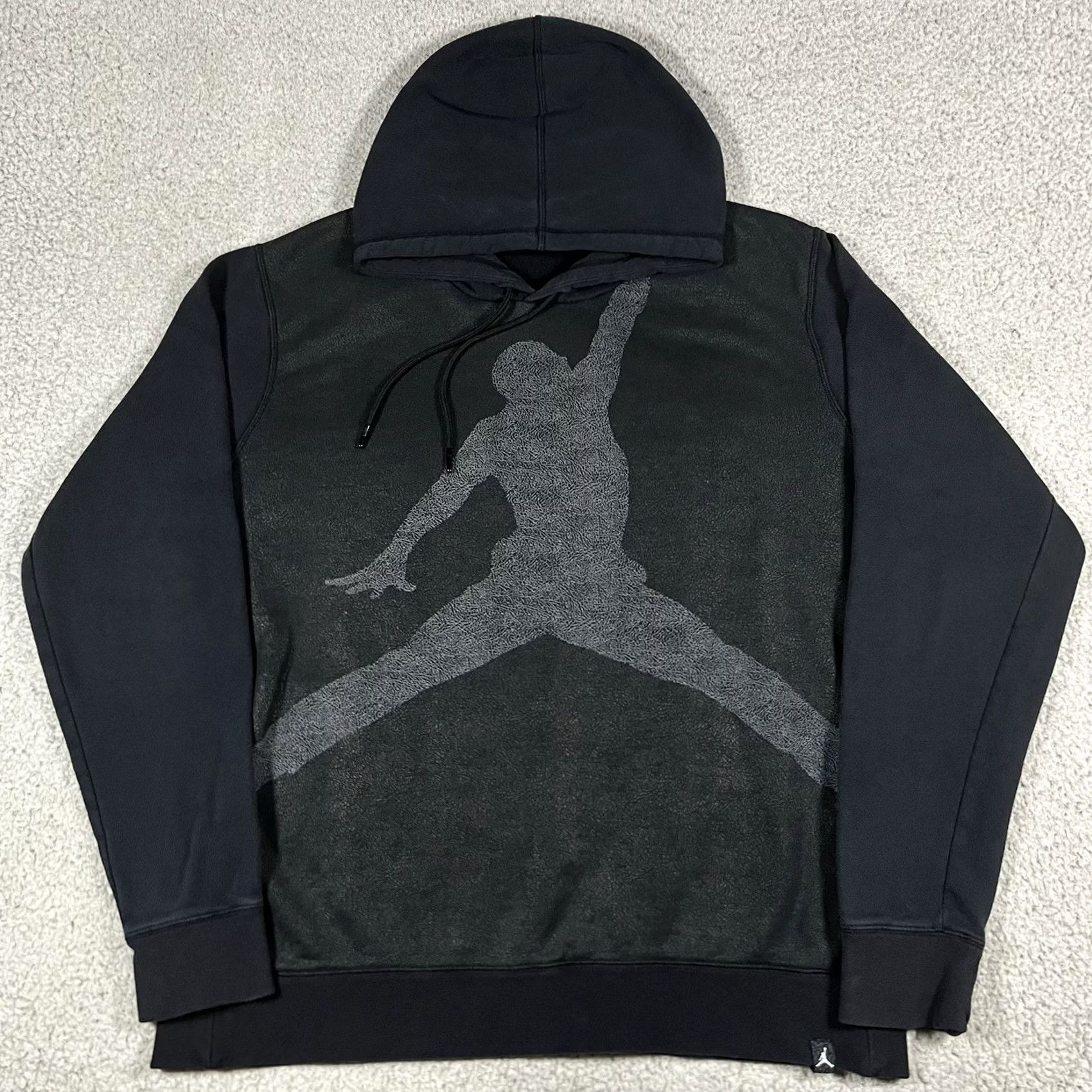 Jordan Brand VINTAGE Nike Air Jordan Hoodie Men L Pullover Sweatshirt Jumpman VTG Y2K Basketball AOP Size US L / EU 52-54 / 3 - 5 Thumbnail