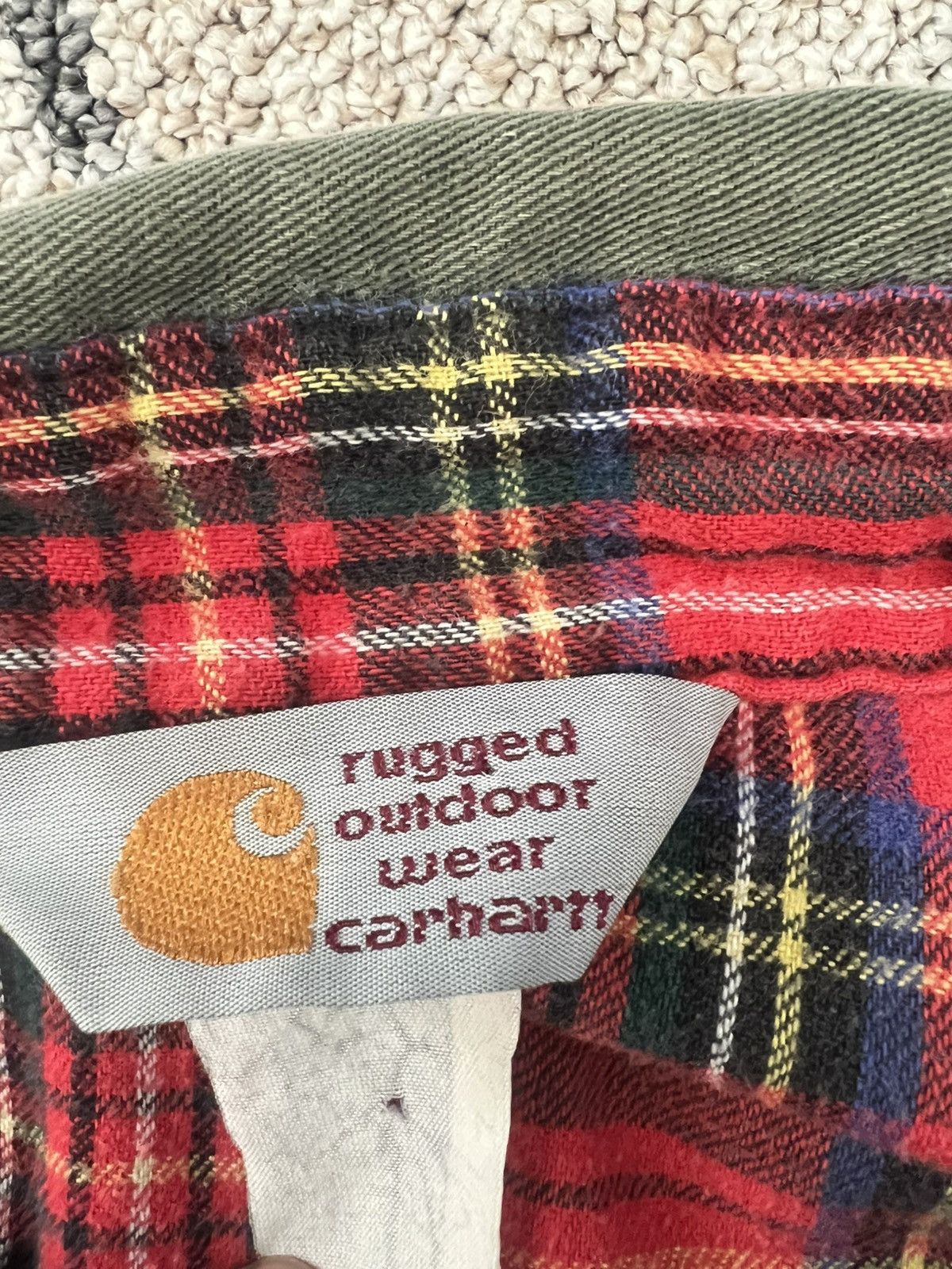 Carhartt Vintage Carhartt Button-Down – Size M – Thrifted Size US M / EU 48-50 / 2 - 4 Thumbnail