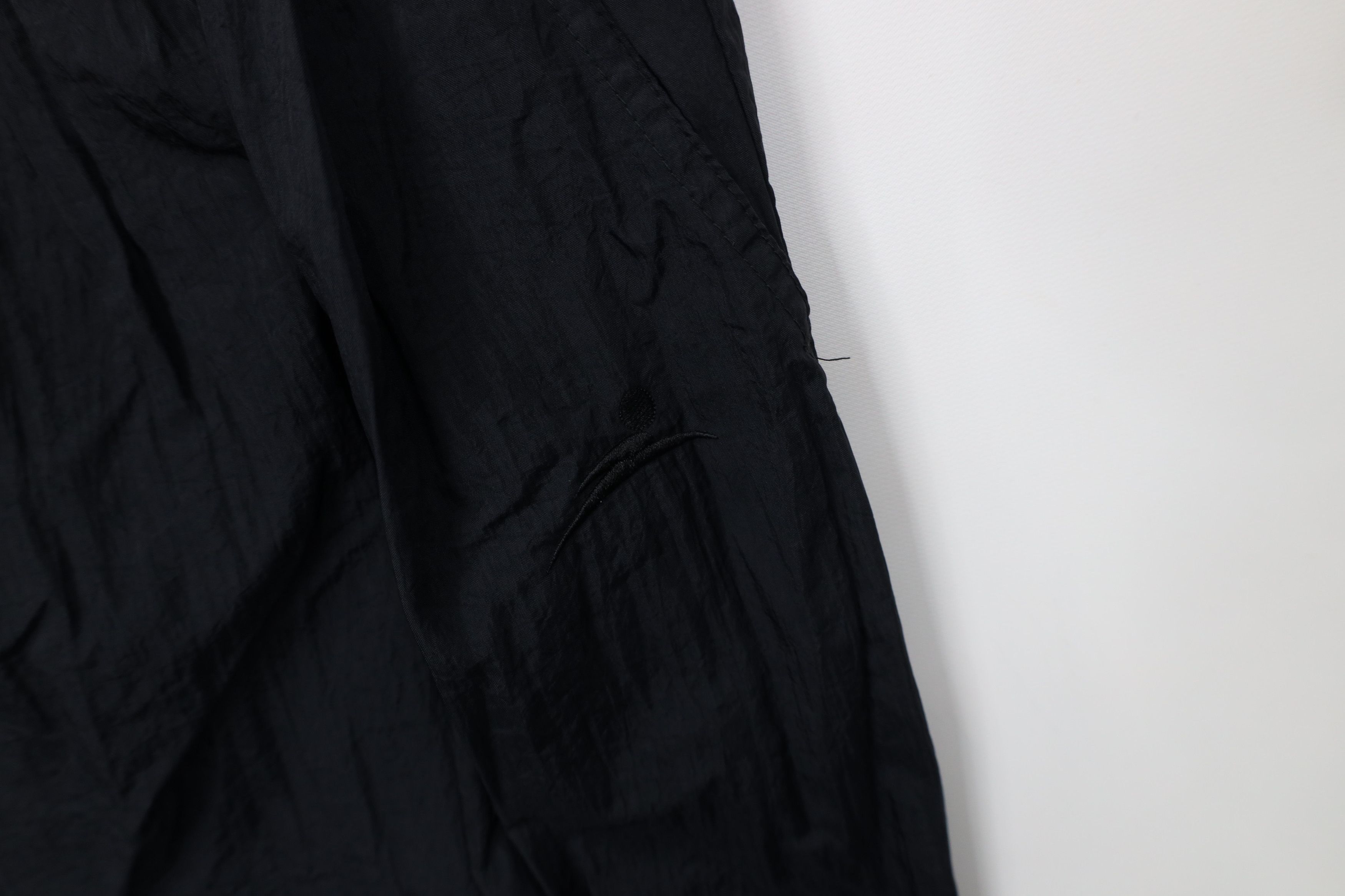 Vintage Vintage 90s Streetwear Lined Windbreaker Joggers Pants Black Size US 36 / EU 52 - 6 Thumbnail